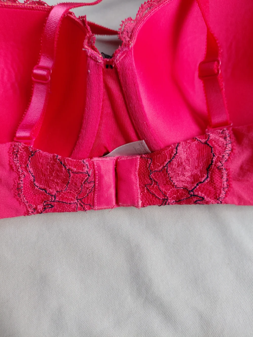 Victoria's Secret Hot Pink Lace Balconette Underwire Bra 36D - Picture 7 of 10